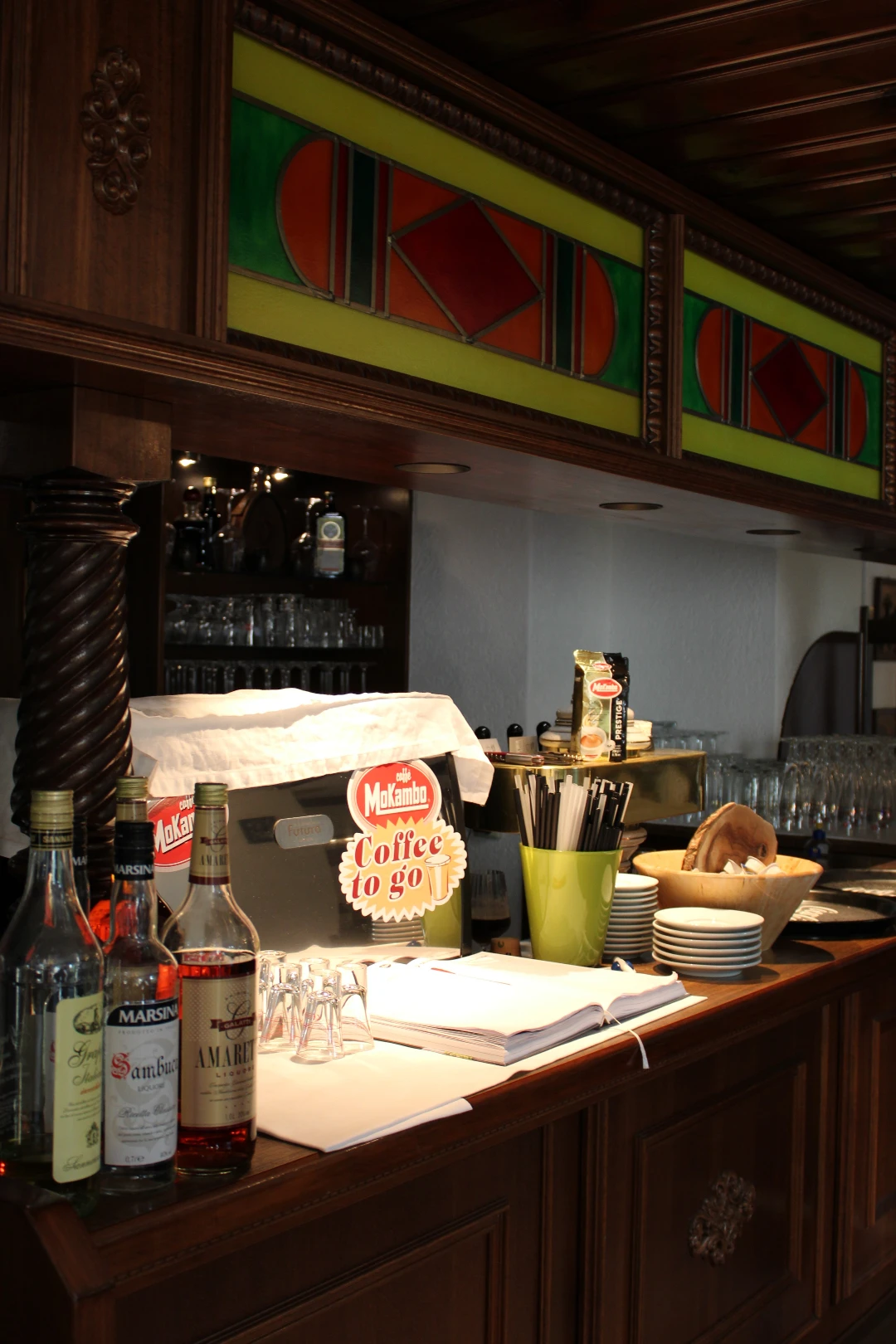 Historische Bar in der Gaststätte der Buschmühle