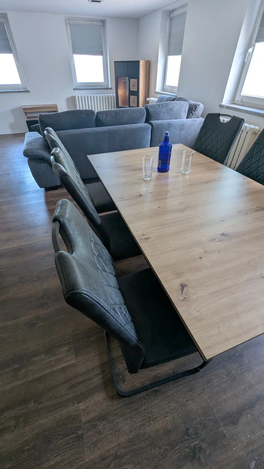 Wohn- und Essbereich der Ferienwohnung